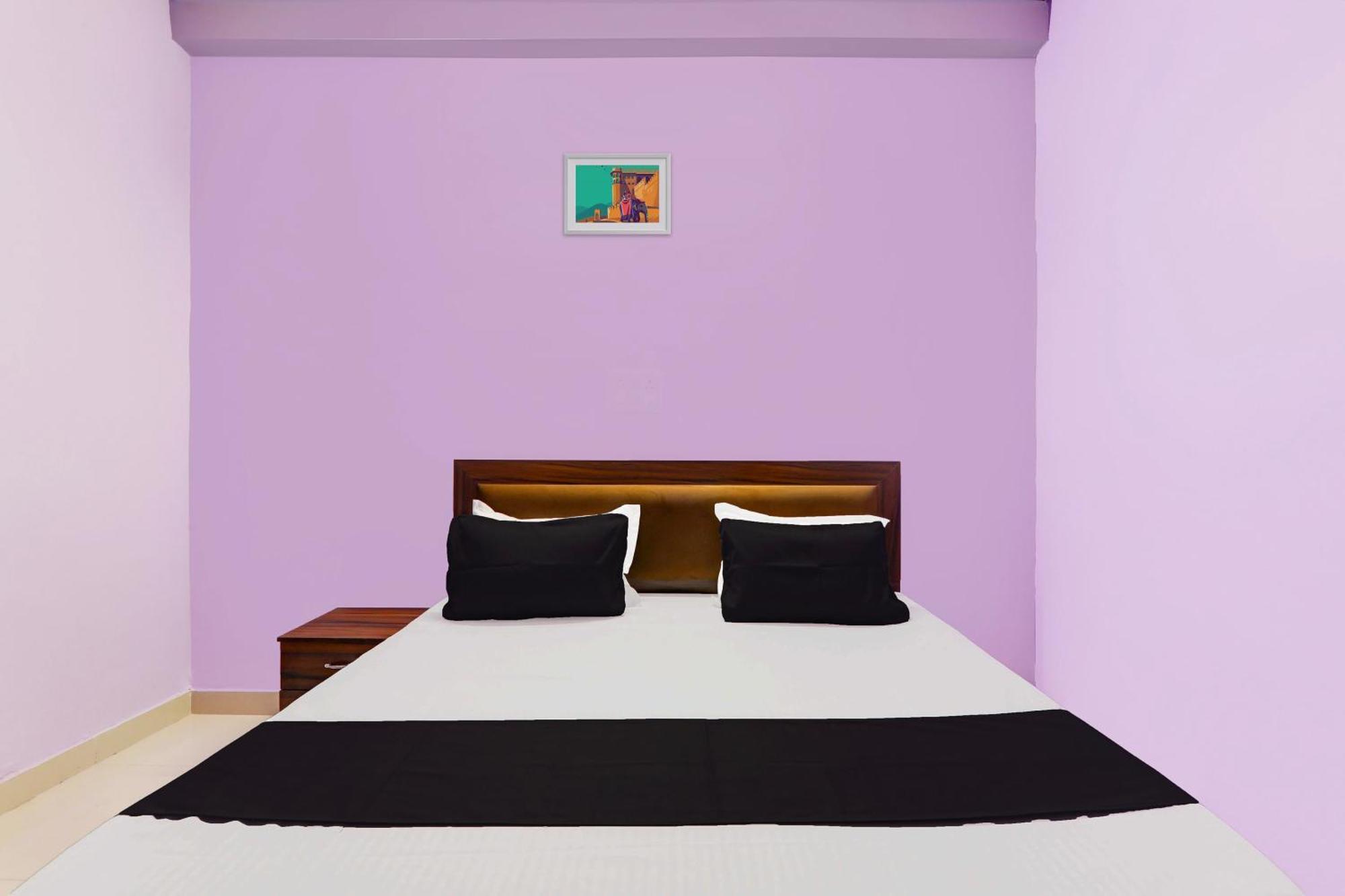 Hotel O Mandakini Galaxy Hotel Канпур Екстериор снимка